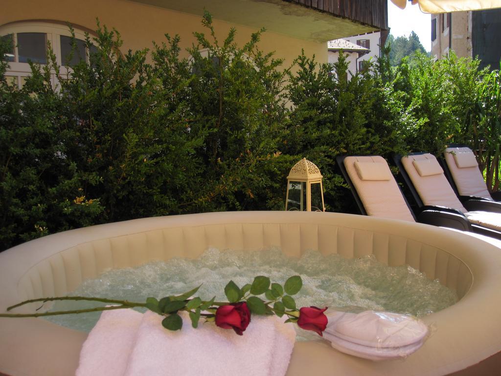 Hotel Aurora Vallarsa Екстериор снимка