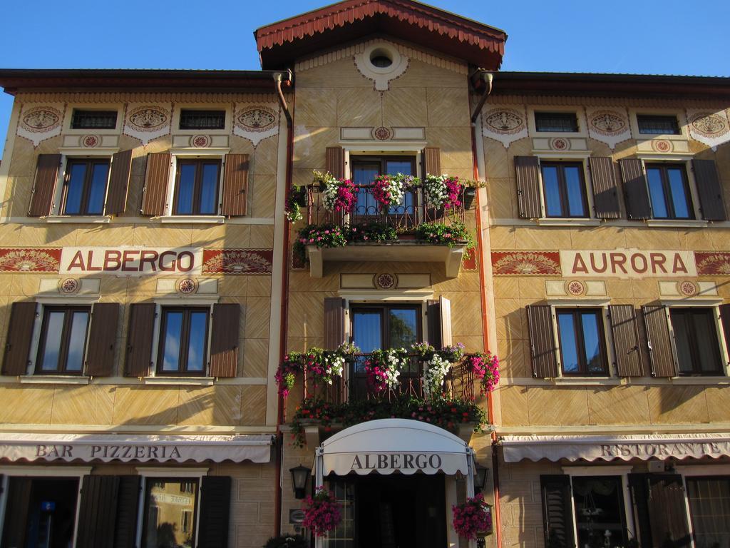 Hotel Aurora Vallarsa Екстериор снимка