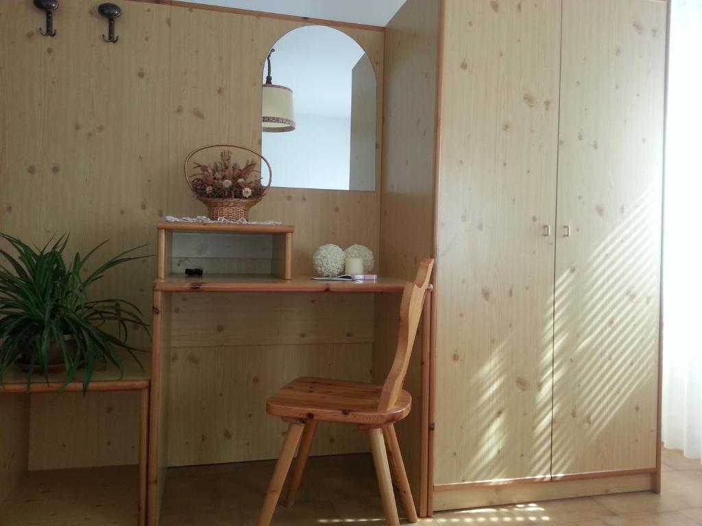 Hotel Aurora Vallarsa Стая снимка