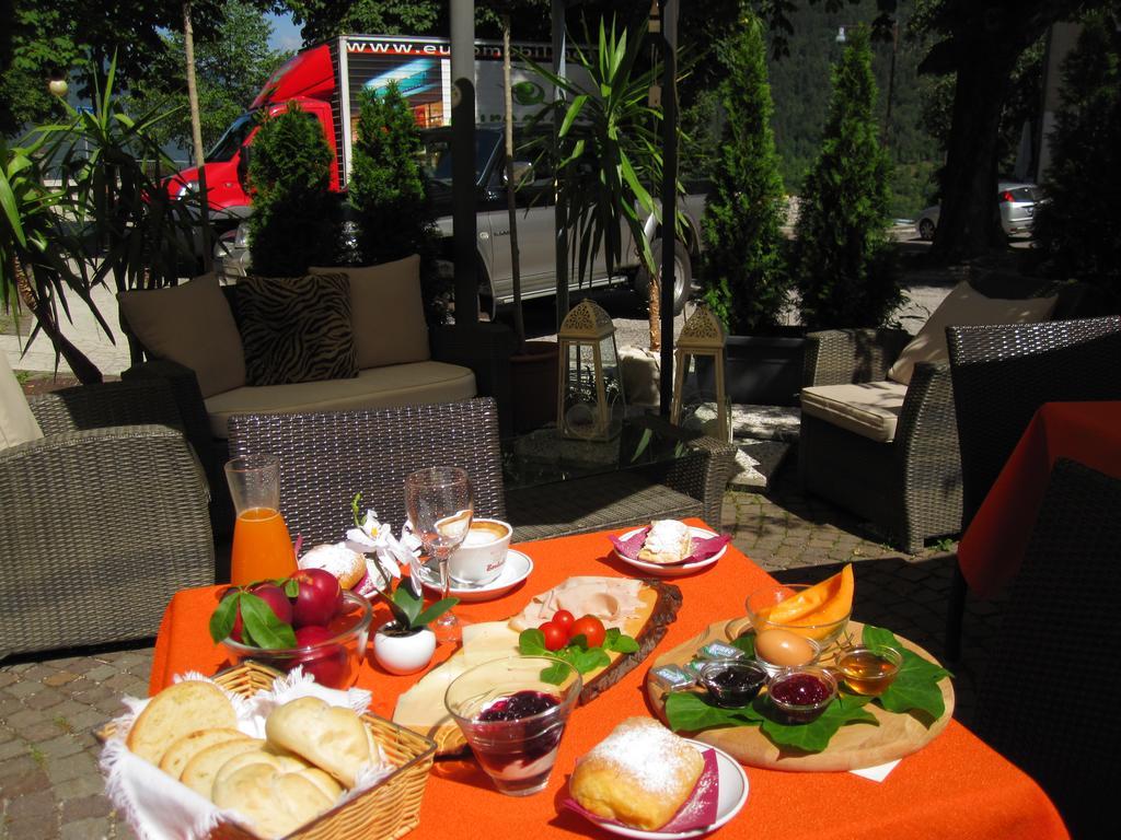 Hotel Aurora Vallarsa Екстериор снимка