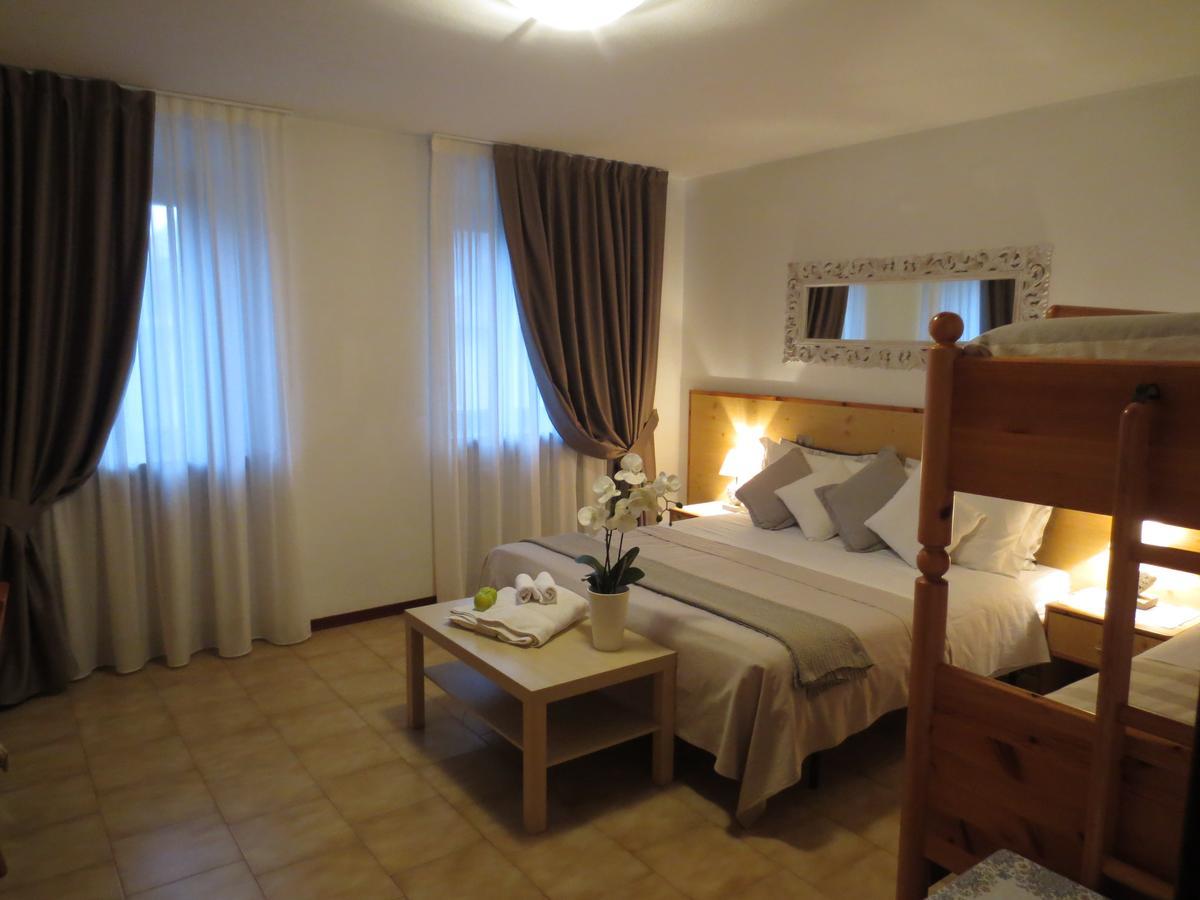 Hotel Aurora Vallarsa Екстериор снимка